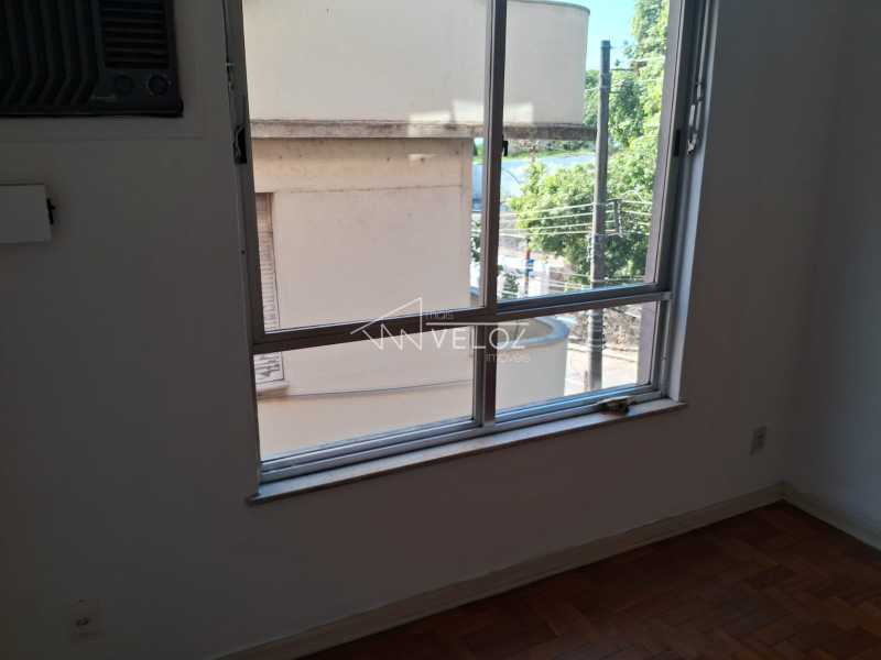 Apartamento à venda com 3 quartos, 100m² - Foto 7