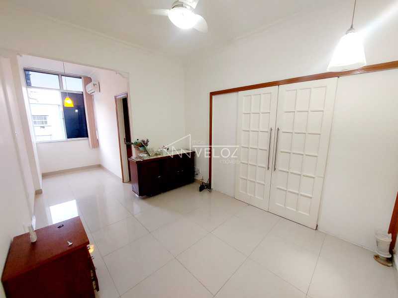 Apartamento à venda com 1 quarto, 40m² - Foto 1