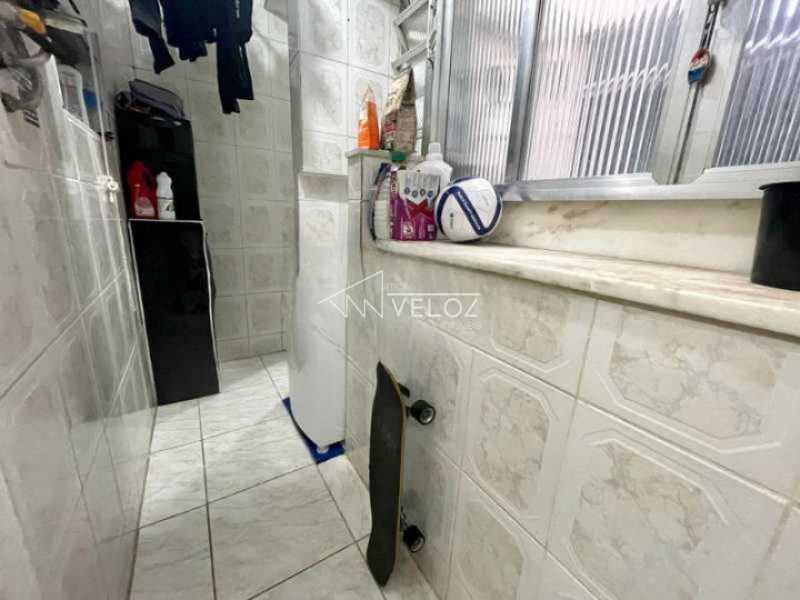 Apartamento à venda com 2 quartos, 67m² - Foto 10