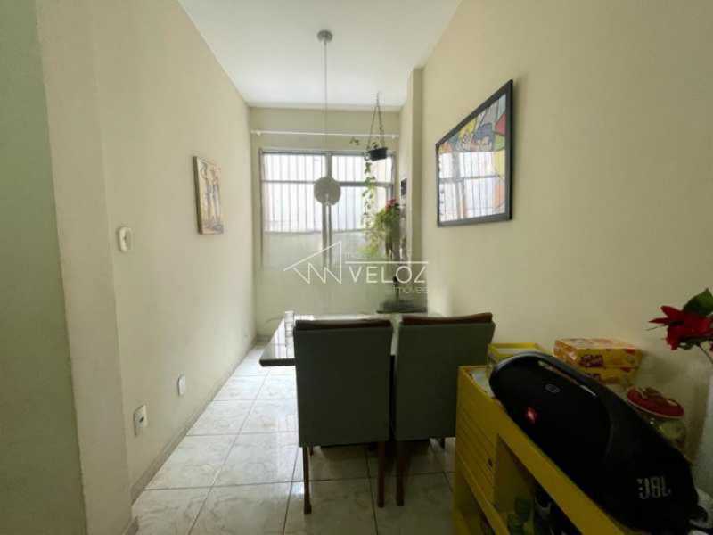 Apartamento à venda com 2 quartos, 67m² - Foto 12