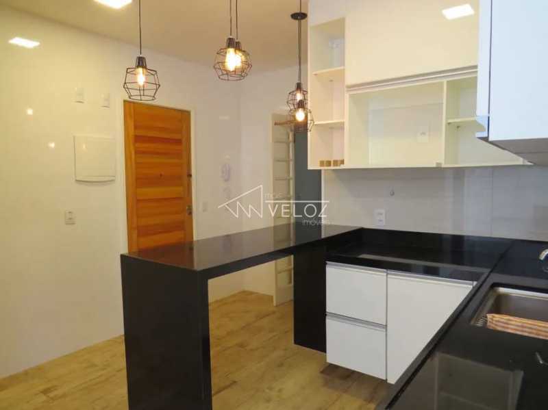 Apartamento à venda com 2 quartos, 87m² - Foto 12