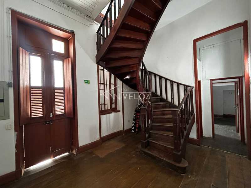 Casa à venda com 3 quartos, 207m² - Foto 16