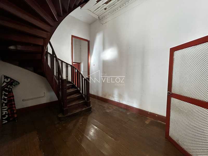 Casa à venda com 3 quartos, 207m² - Foto 17