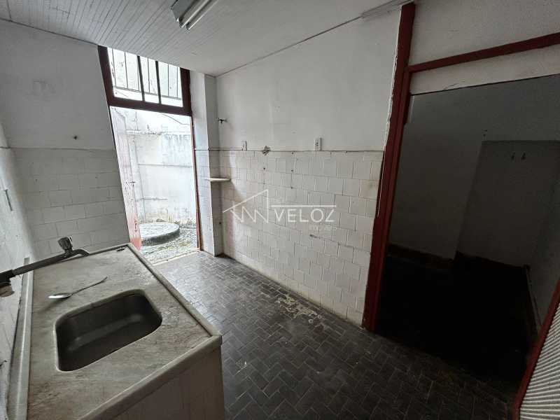 Casa à venda com 3 quartos, 207m² - Foto 10