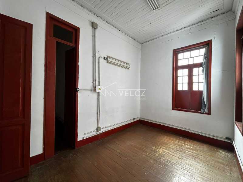 Casa à venda com 3 quartos, 207m² - Foto 20