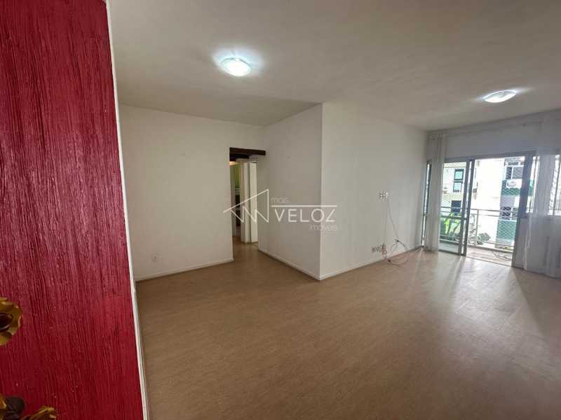 Apartamento à venda com 3 quartos, 103m² - Foto 3