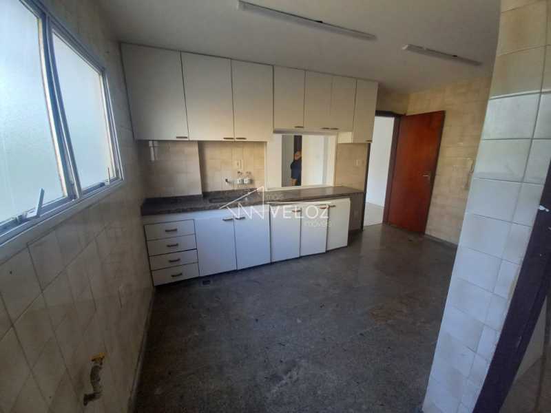 Apartamento à venda com 2 quartos, 97m² - Foto 23