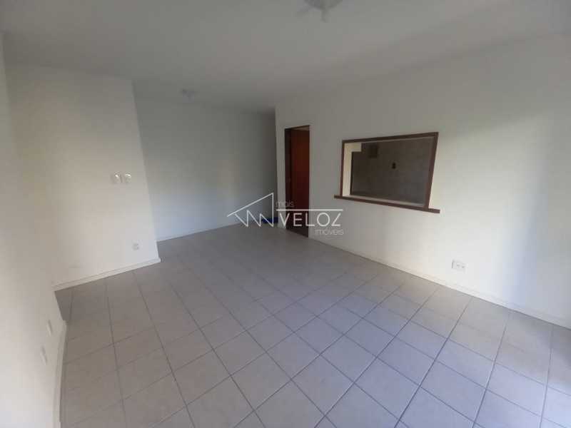 Apartamento à venda com 2 quartos, 97m² - Foto 4