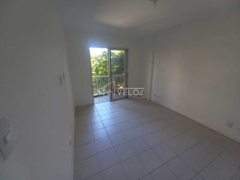 Apartamento à venda com 2 quartos, 97m² - Foto 12