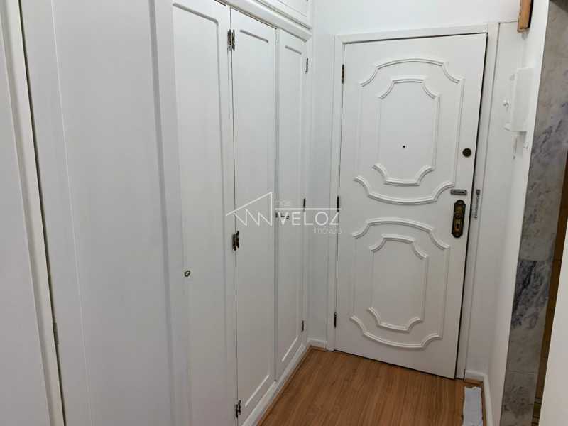 Apartamento à venda com 1 quarto, 42m² - Foto 8