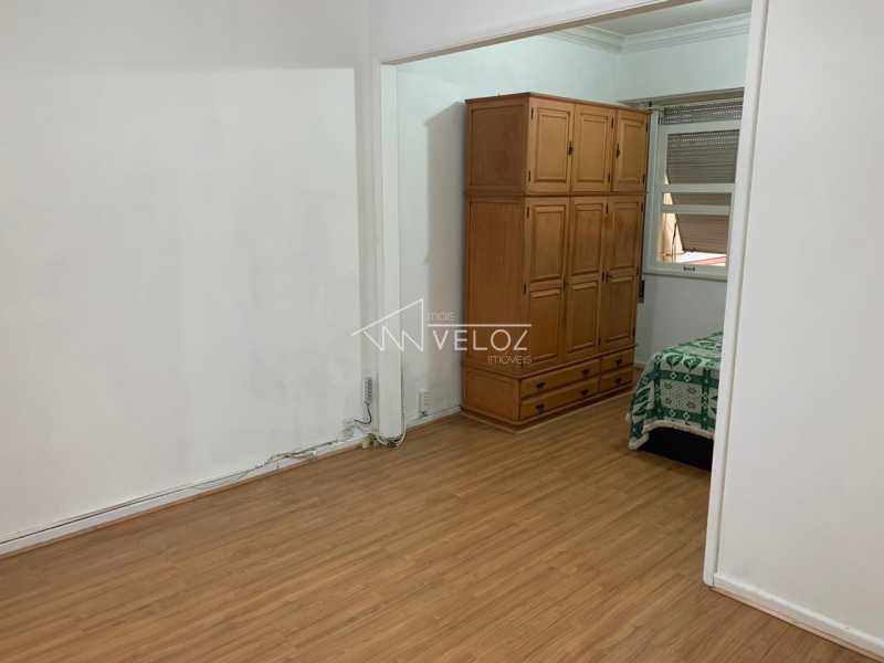 Apartamento à venda com 1 quarto, 42m² - Foto 1