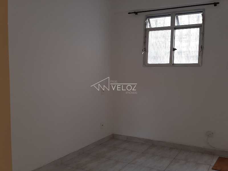 Apartamento à venda com 1 quarto, 32m² - Foto 11