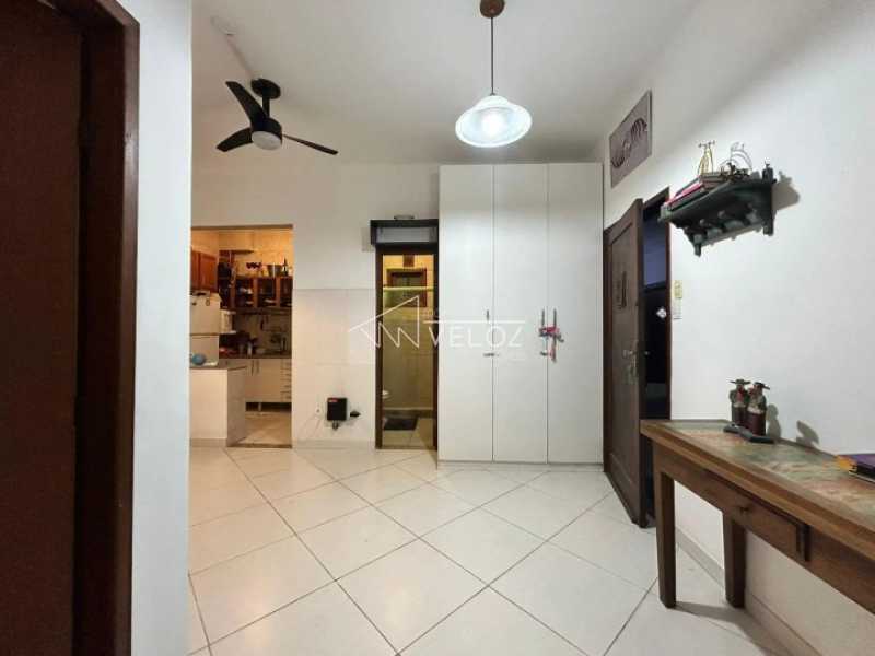 Apartamento à venda com 1 quarto, 37m² - Foto 1