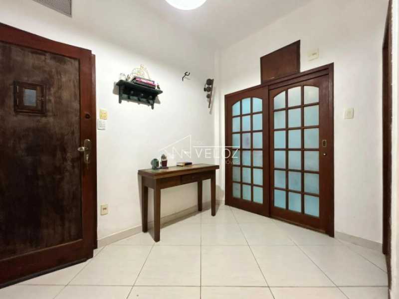 Apartamento à venda com 1 quarto, 37m² - Foto 17