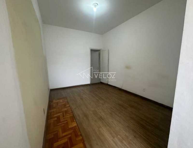 Apartamento à venda com 2 quartos, 77m² - Foto 7