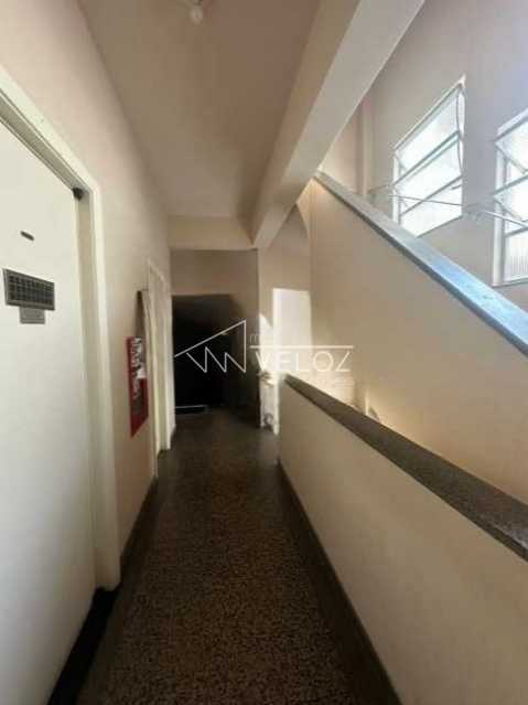 Apartamento à venda com 2 quartos, 77m² - Foto 9