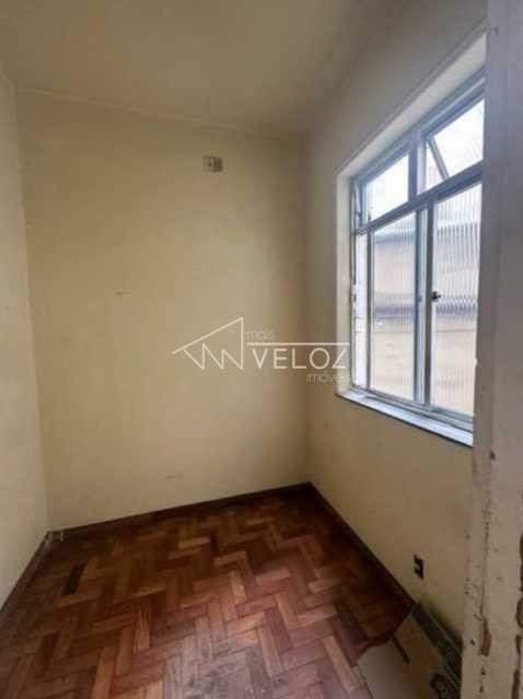 Apartamento à venda com 2 quartos, 77m² - Foto 12