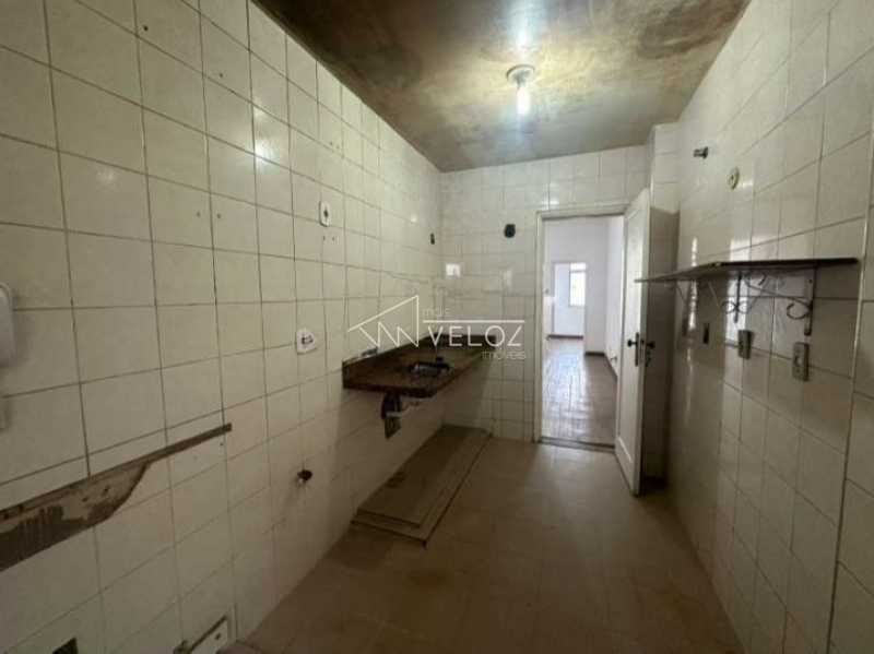 Apartamento à venda com 2 quartos, 77m² - Foto 13