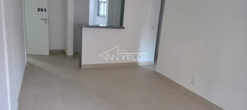 Apartamento à venda com 1 quarto, 50m² - Foto 4