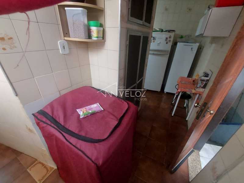 Apartamento à venda com 2 quartos, 100m² - Foto 17