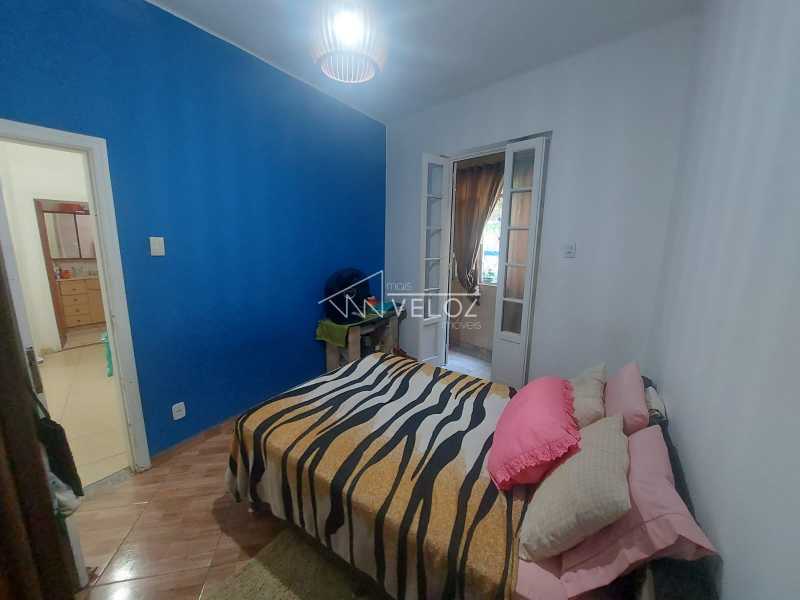 Apartamento à venda com 2 quartos, 100m² - Foto 6