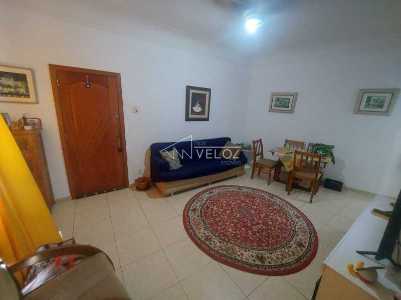 Apartamento à venda com 2 quartos, 100m² - Foto 2