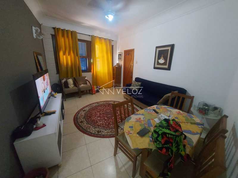 Apartamento à venda com 2 quartos, 100m² - Foto 4