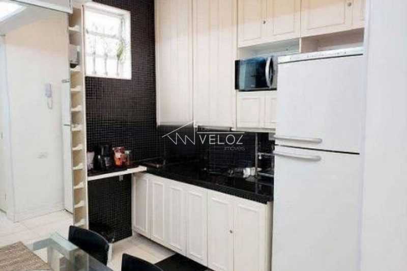 Apartamento à venda com 2 quartos, 70m² - Foto 10