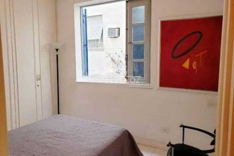 Apartamento à venda com 2 quartos, 70m² - Foto 17