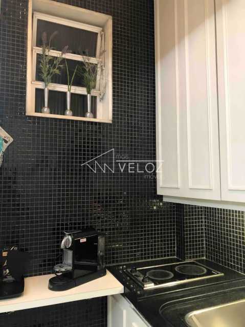 Apartamento à venda com 2 quartos, 70m² - Foto 11