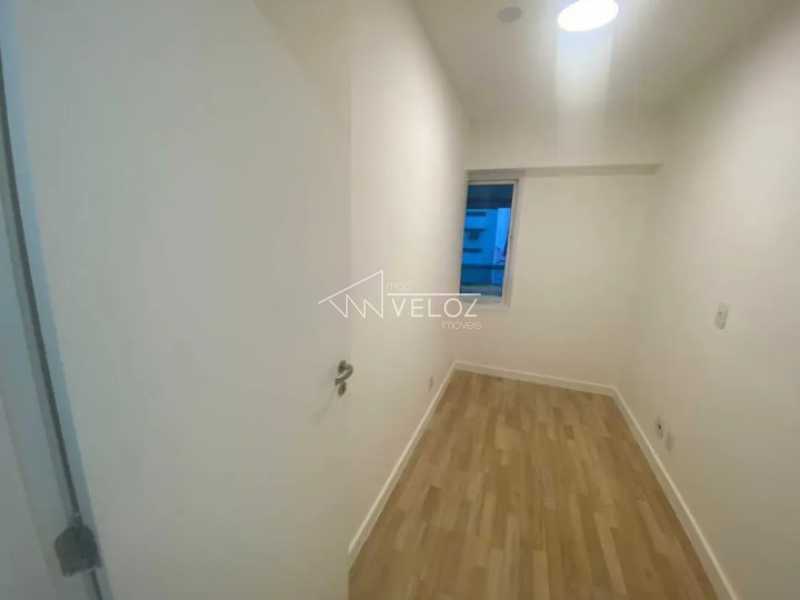 Apartamento à venda com 3 quartos, 96m² - Foto 4