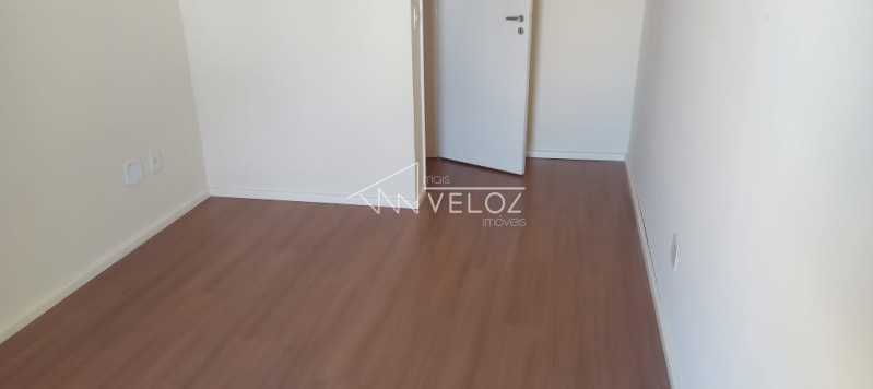 Apartamento à venda com 3 quartos, 107m² - Foto 8