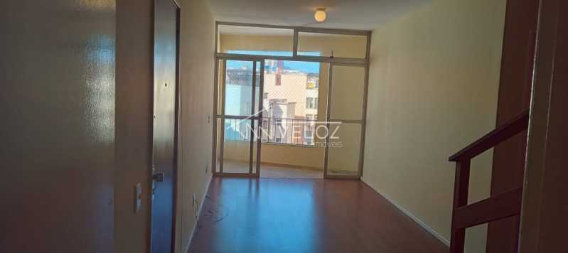 Apartamento à venda com 3 quartos, 107m² - Foto 5