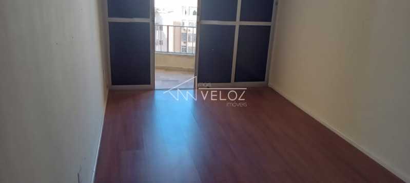 Apartamento à venda com 3 quartos, 107m² - Foto 12