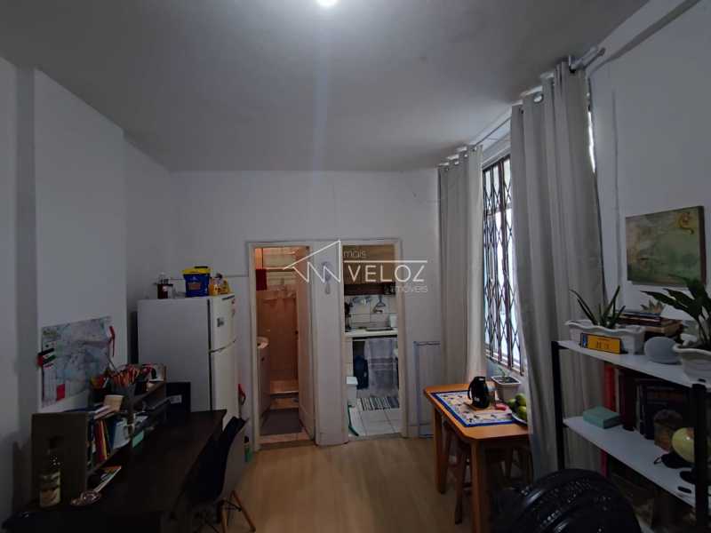 Apartamento à venda com 1 quarto, 25m² - Foto 2