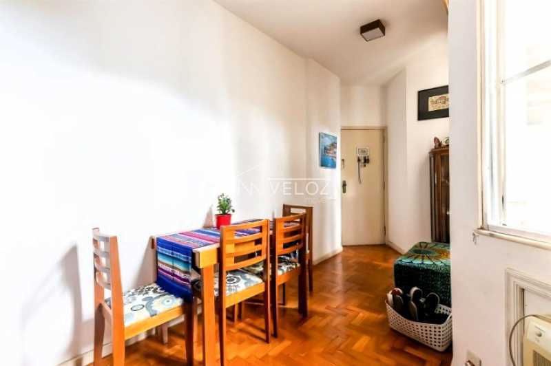 Apartamento à venda com 1 quarto, 59m² - Foto 17