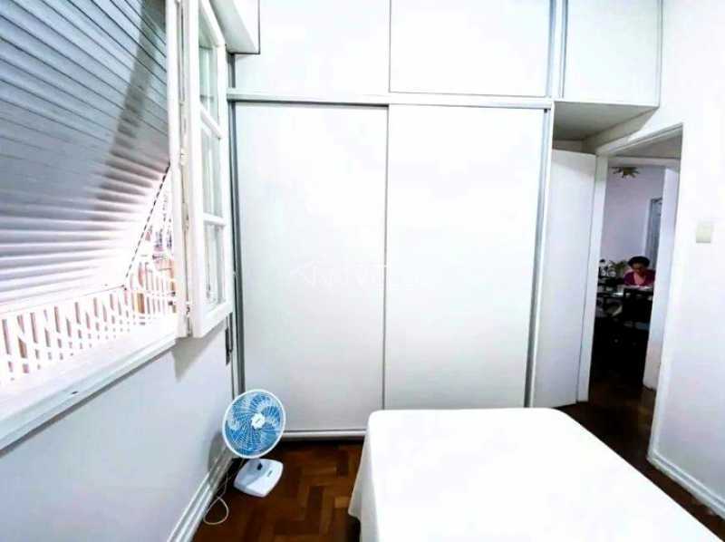 Apartamento à venda com 2 quartos, 68m² - Foto 8