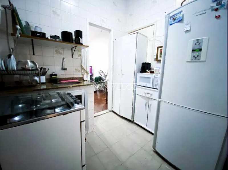 Apartamento à venda com 2 quartos, 68m² - Foto 17