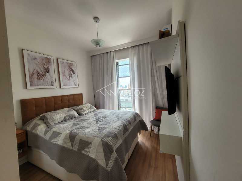 Apartamento à venda com 2 quartos, 95m² - Foto 6