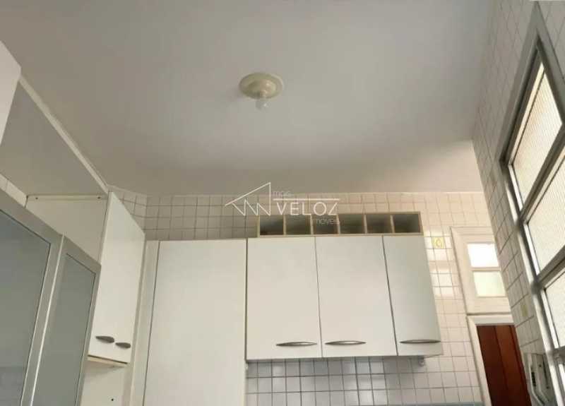 Apartamento à venda com 2 quartos, 80m² - Foto 3