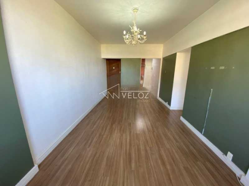 Apartamento à venda com 2 quartos, 71m² - Foto 3