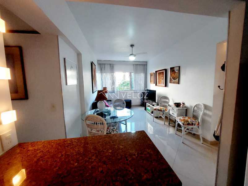 Apartamento à venda com 2 quartos, 61m² - Foto 6