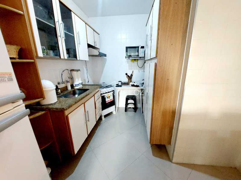 Apartamento à venda com 2 quartos, 61m² - Foto 10