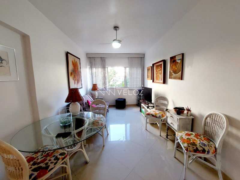 Apartamento à venda com 2 quartos, 61m² - Foto 4