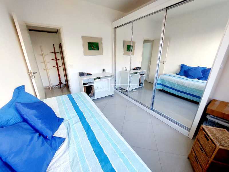 Apartamento à venda com 2 quartos, 61m² - Foto 17