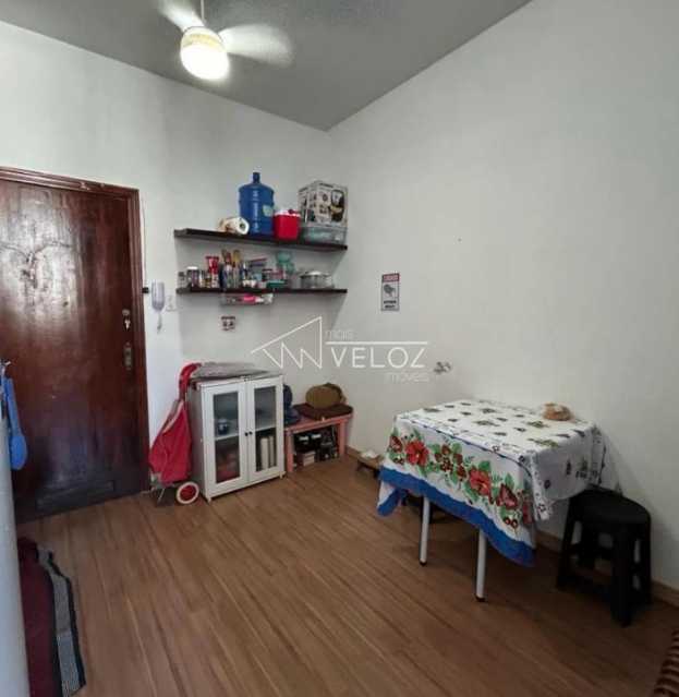 Apartamento à venda com 1 quarto, 24m² - Foto 6