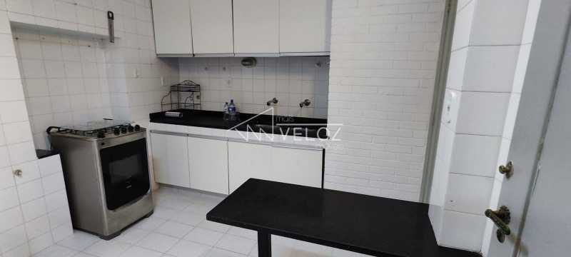 Apartamento à venda com 2 quartos, 96m² - Foto 16