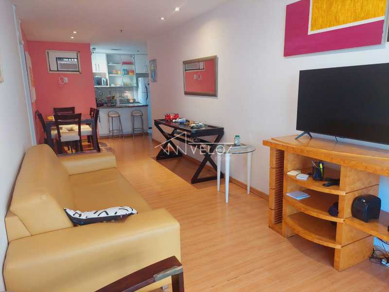 Apartamento à venda com 2 quartos, 64m² - Foto 6