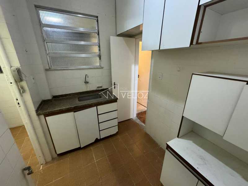 Apartamento à venda com 2 quartos, 70m² - Foto 7