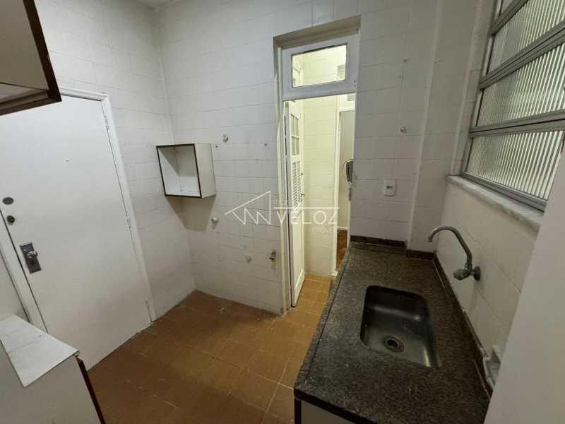 Apartamento à venda com 2 quartos, 70m² - Foto 16